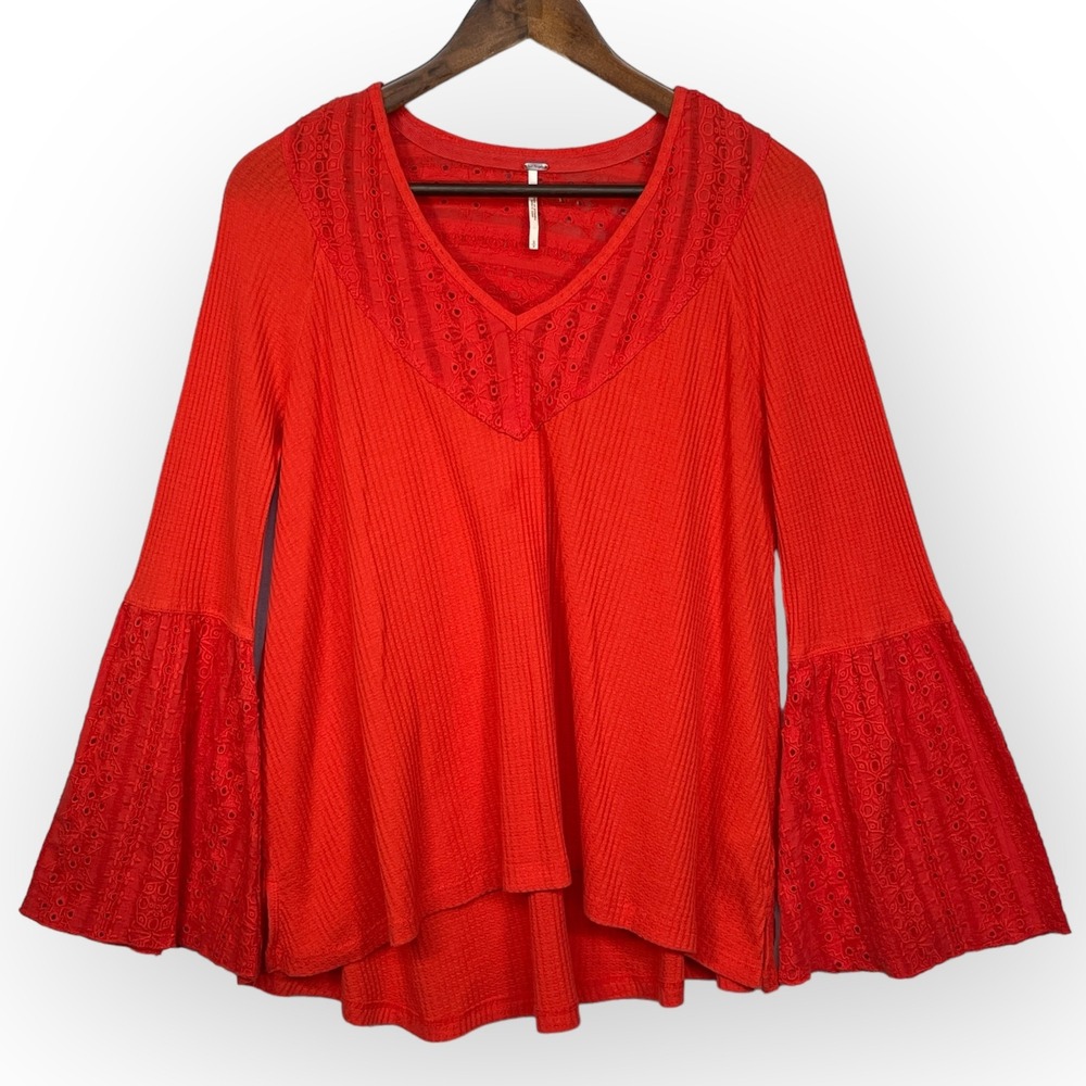 Free People Red Lace Bell Sleeve V Neck Textured Knit Top Blouse Women Size SP